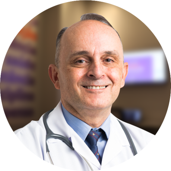 Dr. Clayton Macedo